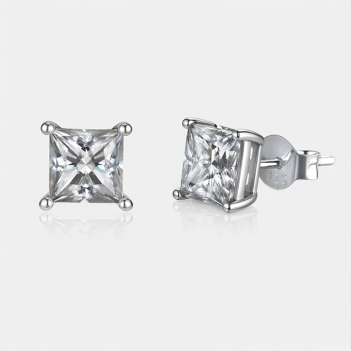 VVS1 Princess Cut Moissanite Studs