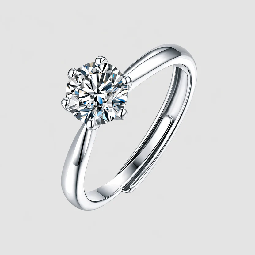 VVS1 Moissanite Engagement Ring